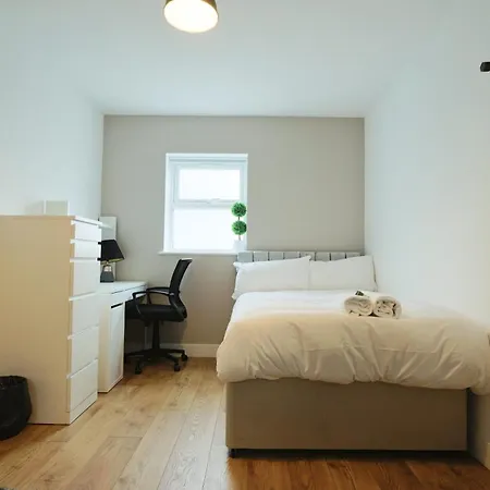 One Bedroom In Gloucester Road North * Bristol
